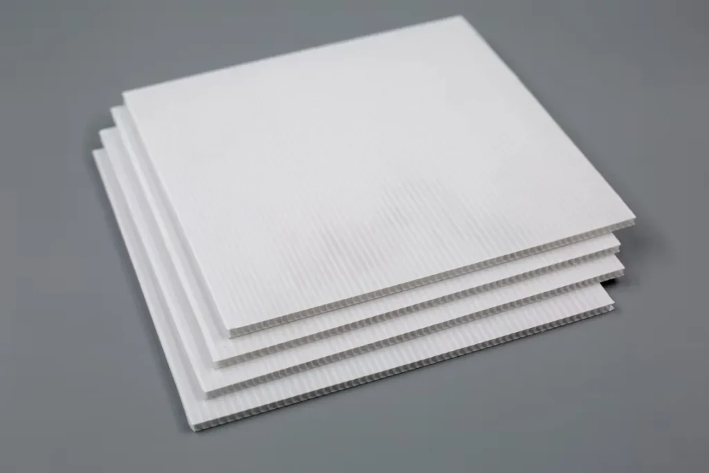 White PP Corflute sheet White PP Corflute sheet
